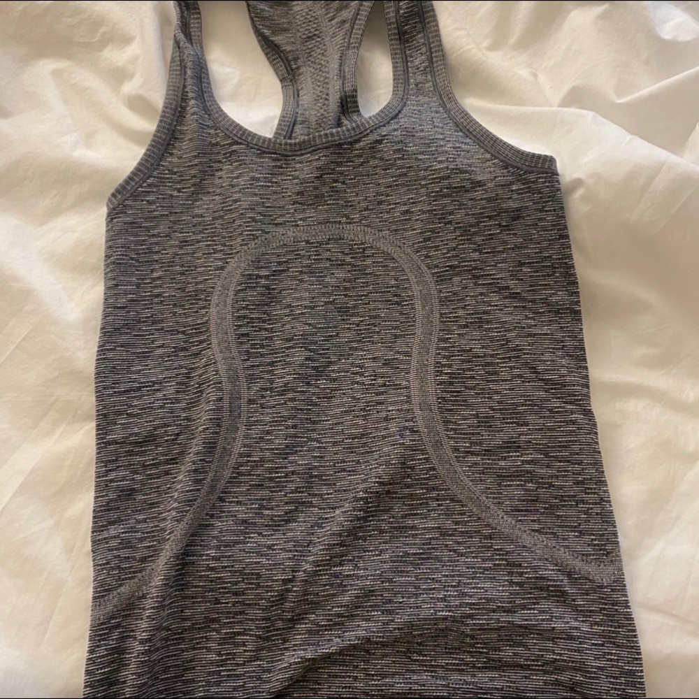 Lululemon Swiftly Tech Tank - Size 4